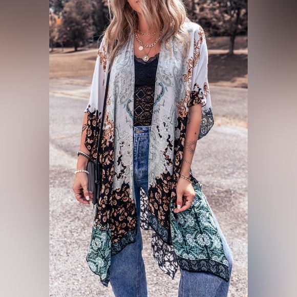 Green Boho Floral Print Irregular Hem Flowy Kimono - Picture 2 of 11